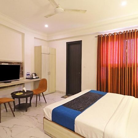 Hotel Almora Near Delhi Airport Neu-Delhi Exterior foto