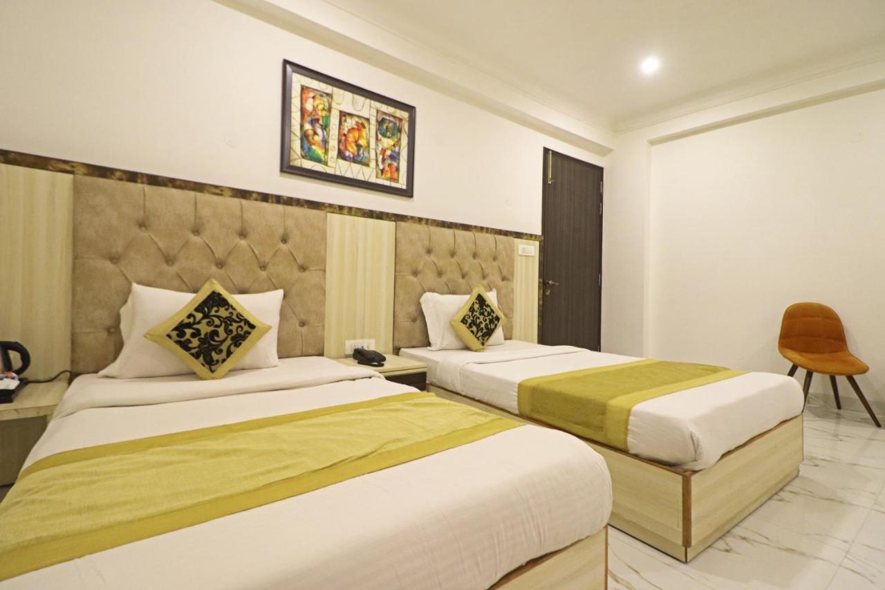 Hotel Almora Near Delhi Airport Neu-Delhi Exterior foto
