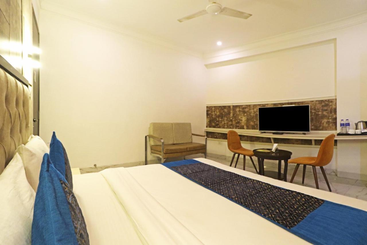 Hotel Almora Near Delhi Airport Neu-Delhi Exterior foto