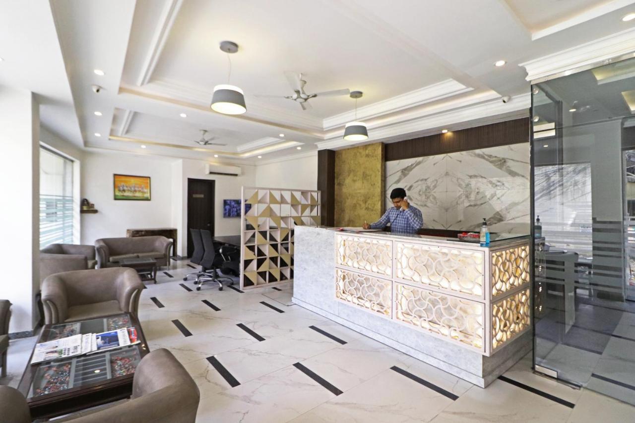 Hotel Almora Near Delhi Airport Neu-Delhi Exterior foto
