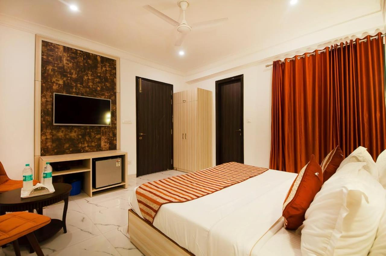 Hotel Almora Near Delhi Airport Neu-Delhi Exterior foto