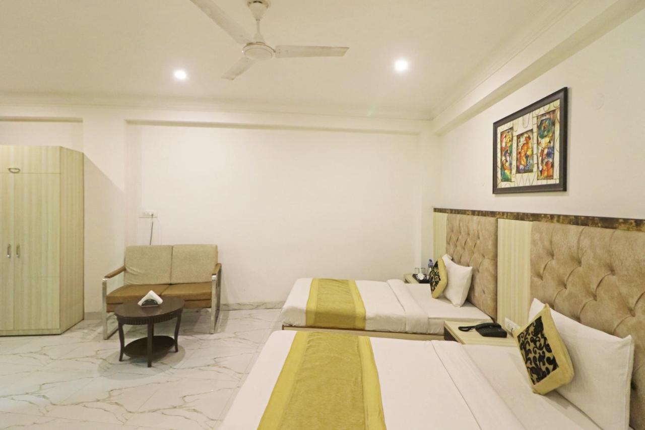 Hotel Almora Near Delhi Airport Neu-Delhi Exterior foto